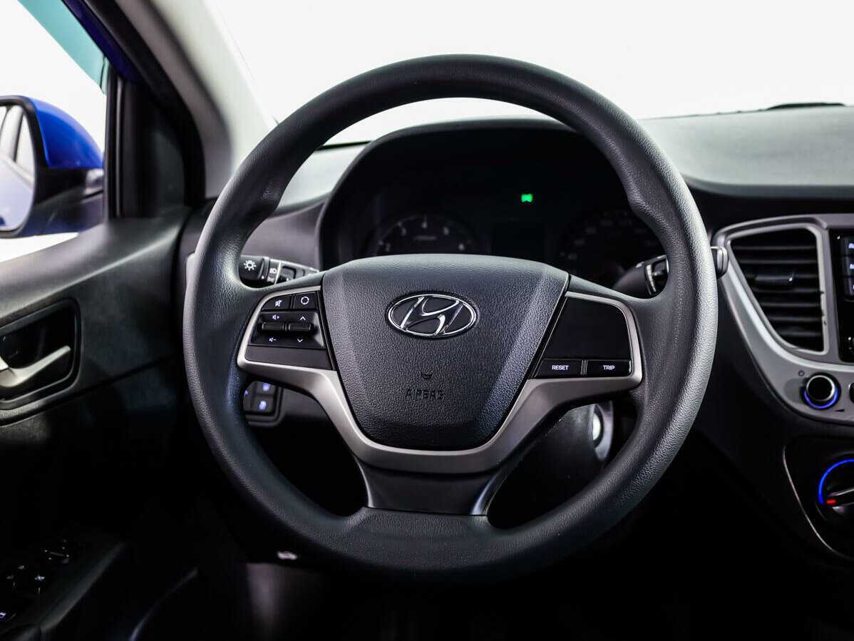 Hyundai Solaris с пробегом — 2019 год. Фото: #9