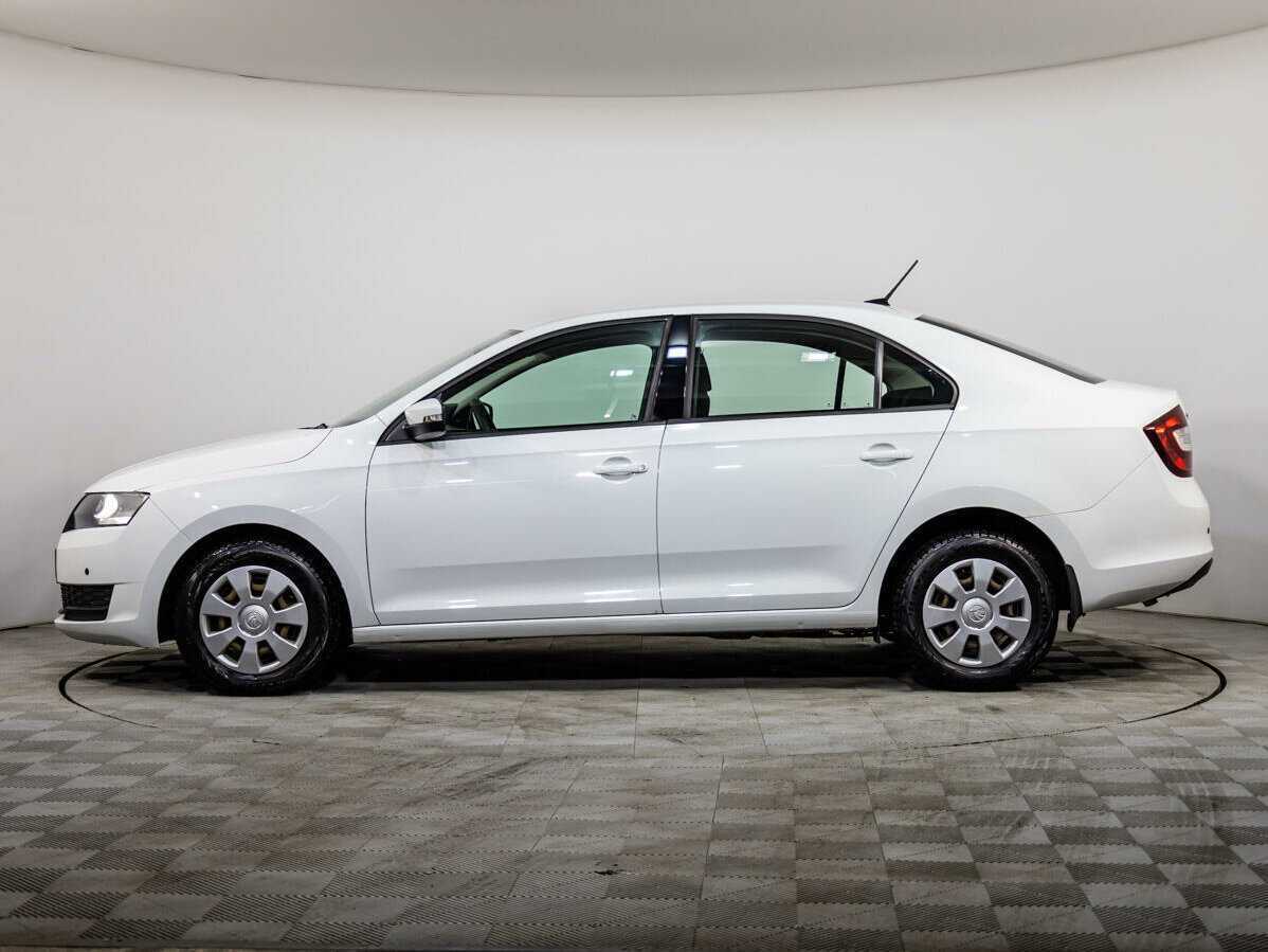 Skoda Rapid с пробегом — 2017 год. Фото: #6