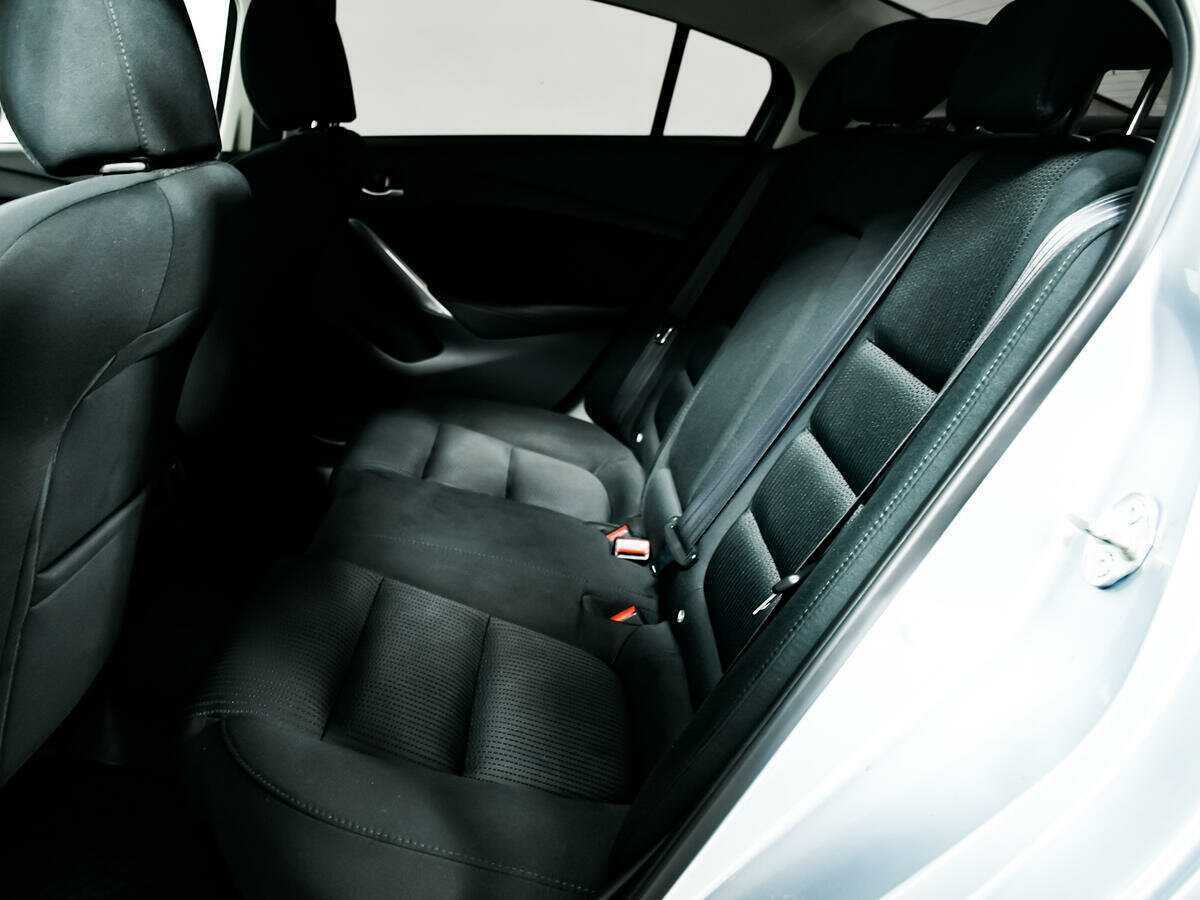 Mazda 6 с пробегом — 2015 год. Фото: #11