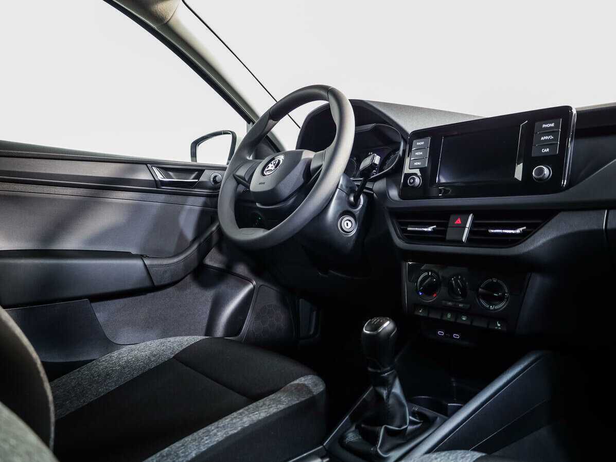 Skoda Rapid с пробегом — 2021 год. Фото: #7