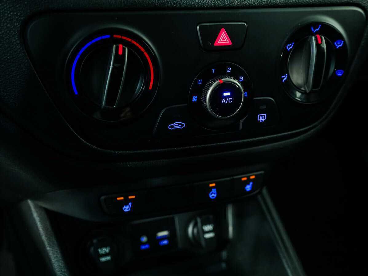 Hyundai Solaris с пробегом — 2018 год. Фото: #12