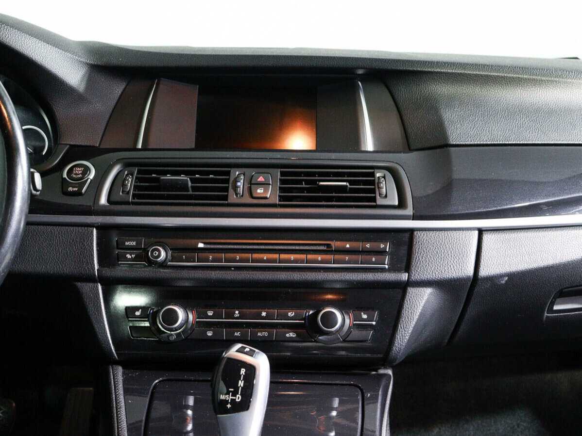 BMW 5 серии с пробегом — 2016 год. Фото: #10