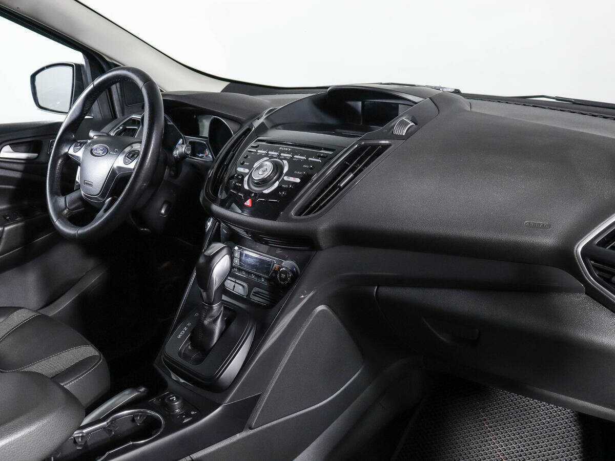 Ford Kuga с пробегом — 2013 год. Фото: #8