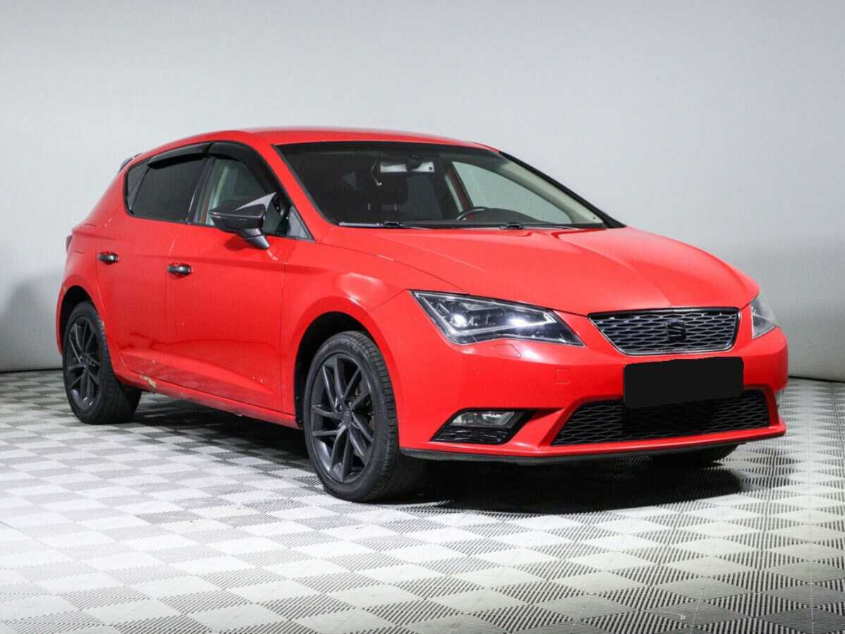 SEAT Leon с пробегом — 2013 год. Фото: #2