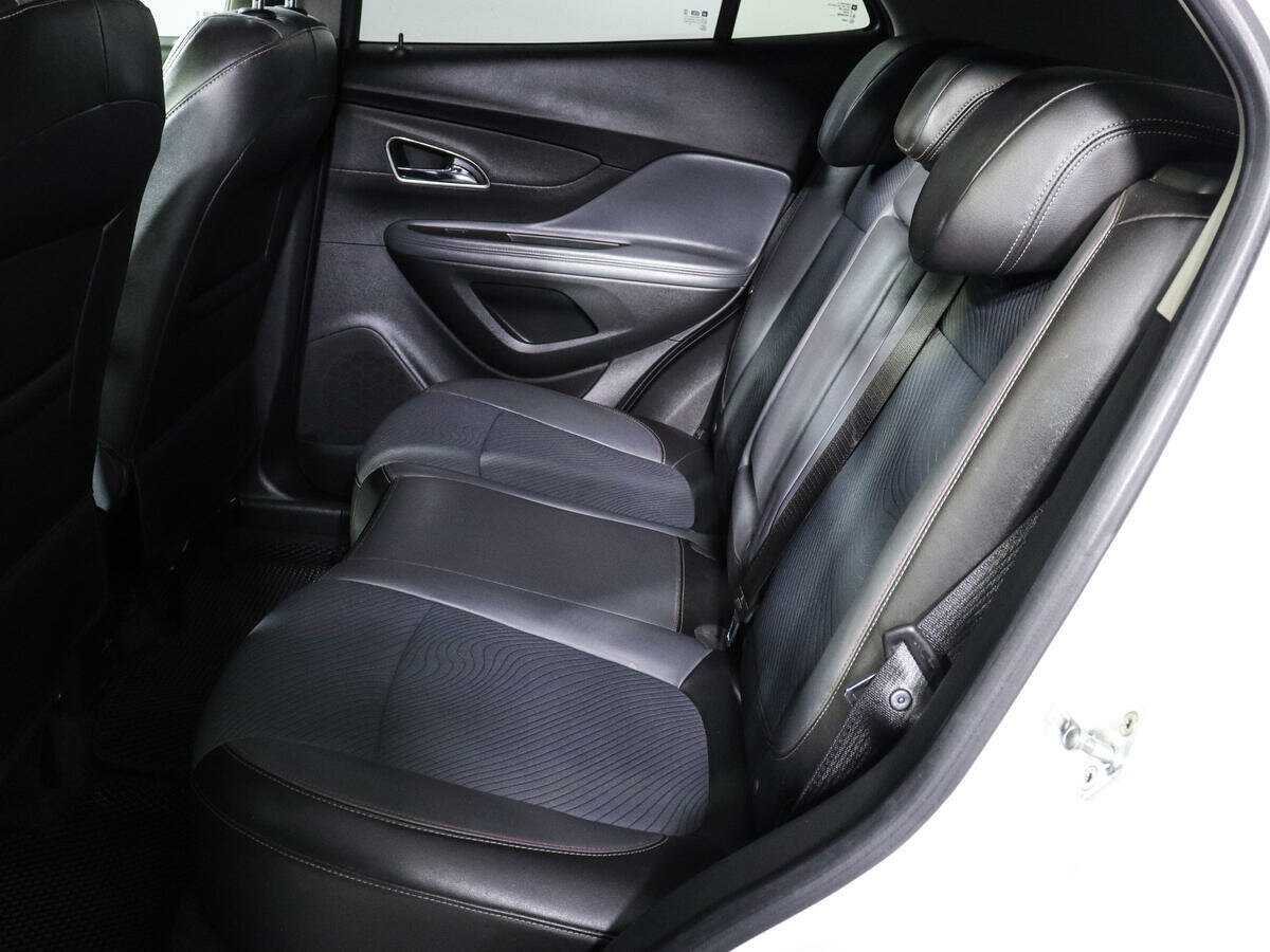 Opel Mokka с пробегом — 2014 год. Фото: #8