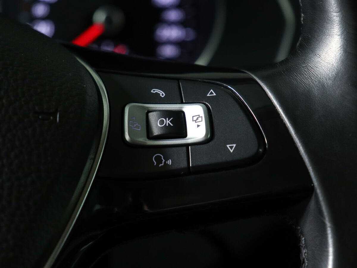 Volkswagen Passat с пробегом — 2016 год. Фото: #15