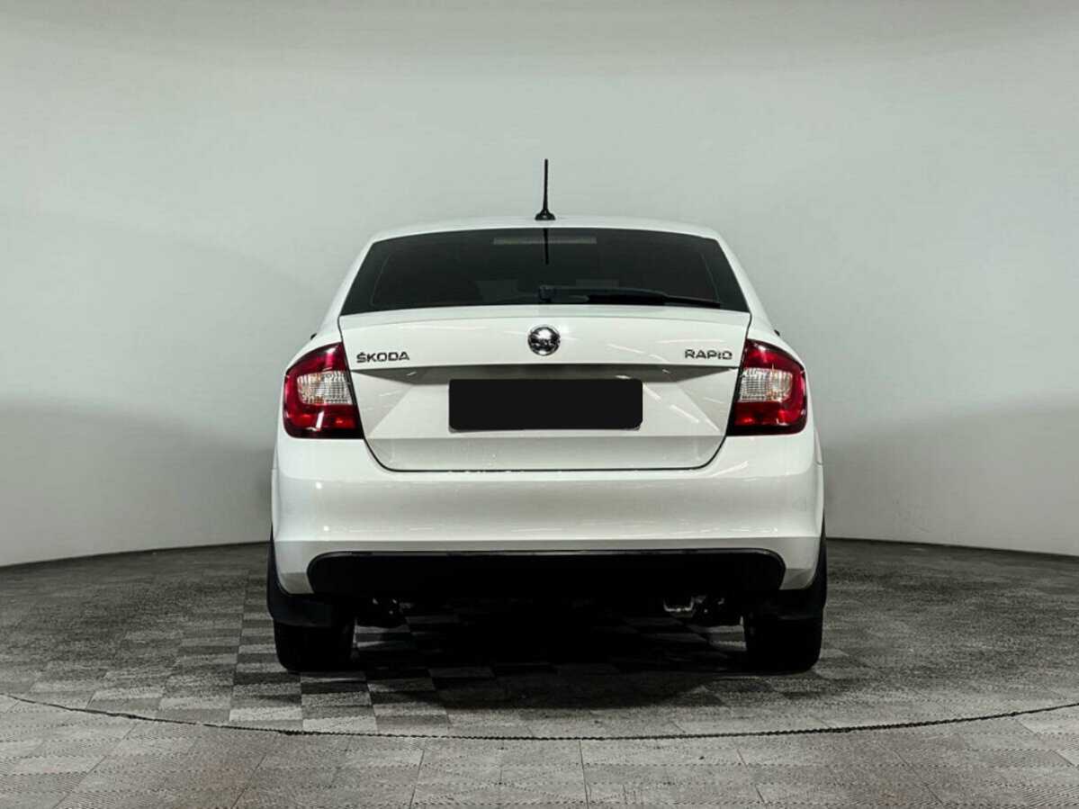 Skoda Rapid с пробегом — 2019 год. Фото: #4
