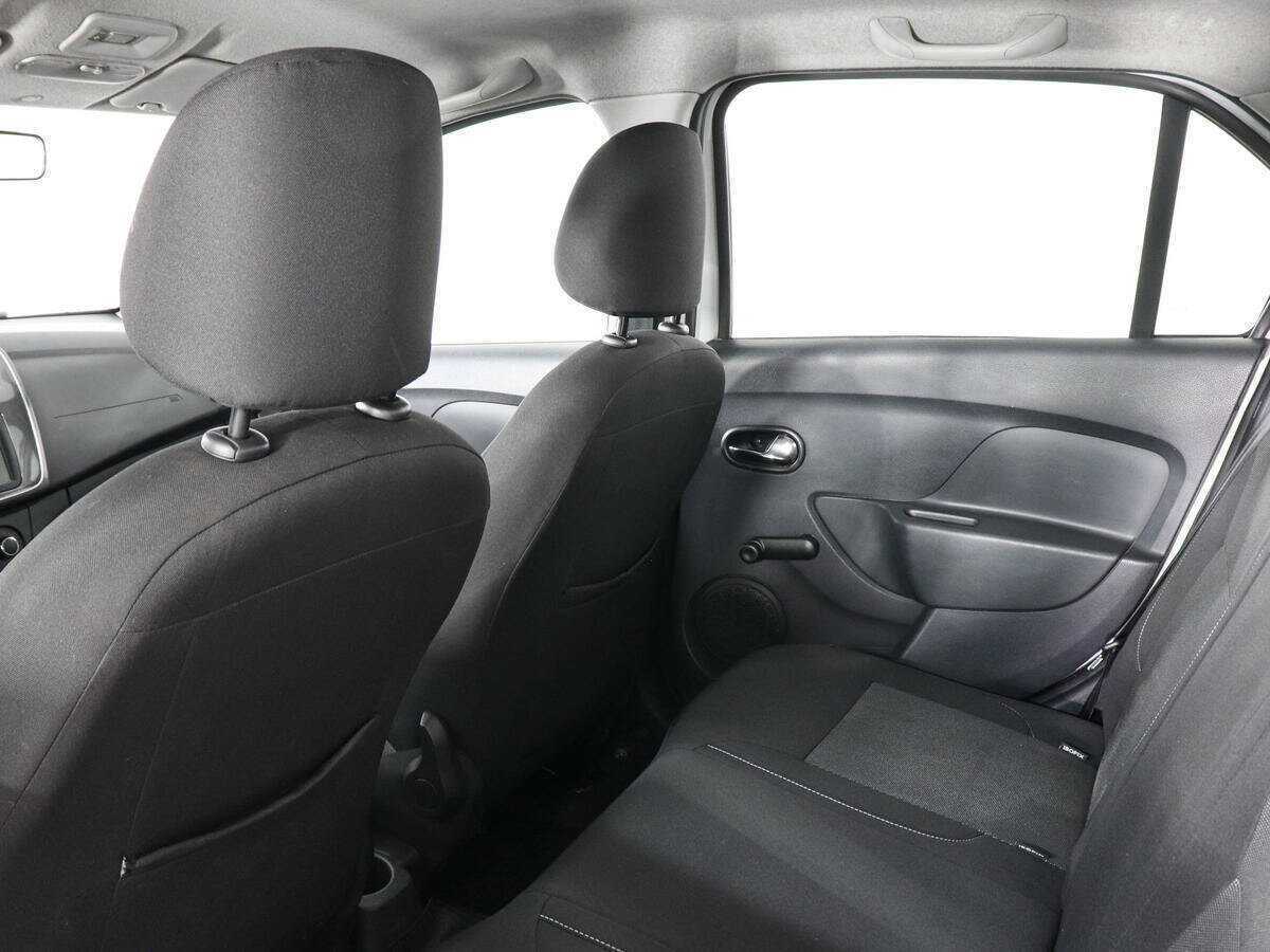 Renault Logan с пробегом — 2020 год. Фото: #11