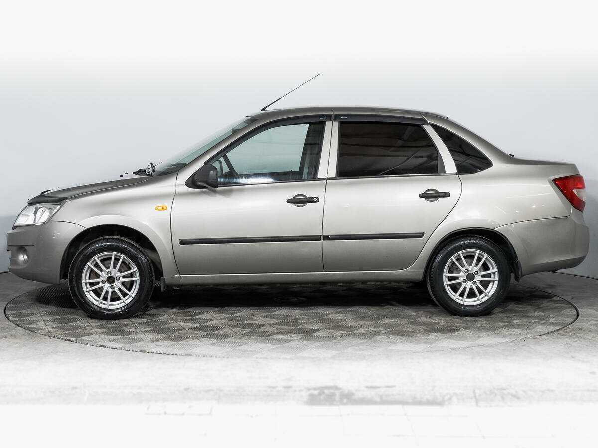 Lada (ВАЗ) Granta с пробегом — 2012 год. Фото: #7