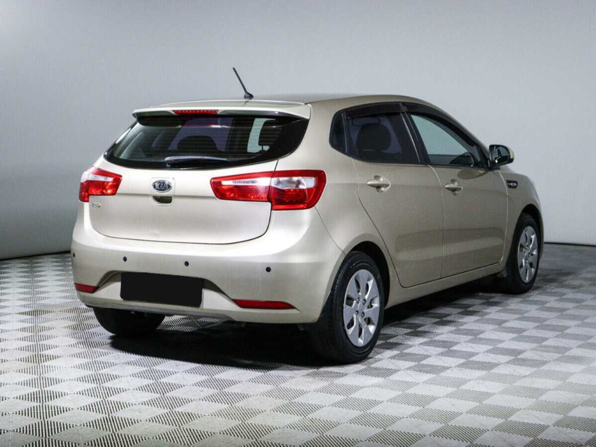 Kia Rio с пробегом — 2012 год. Фото: #3