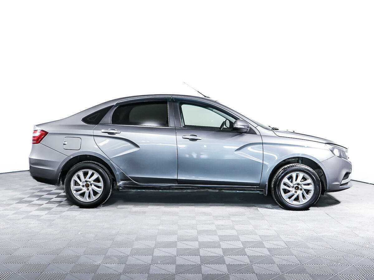 Lada (ВАЗ) Vesta с пробегом — 2016 год. Фото: #3