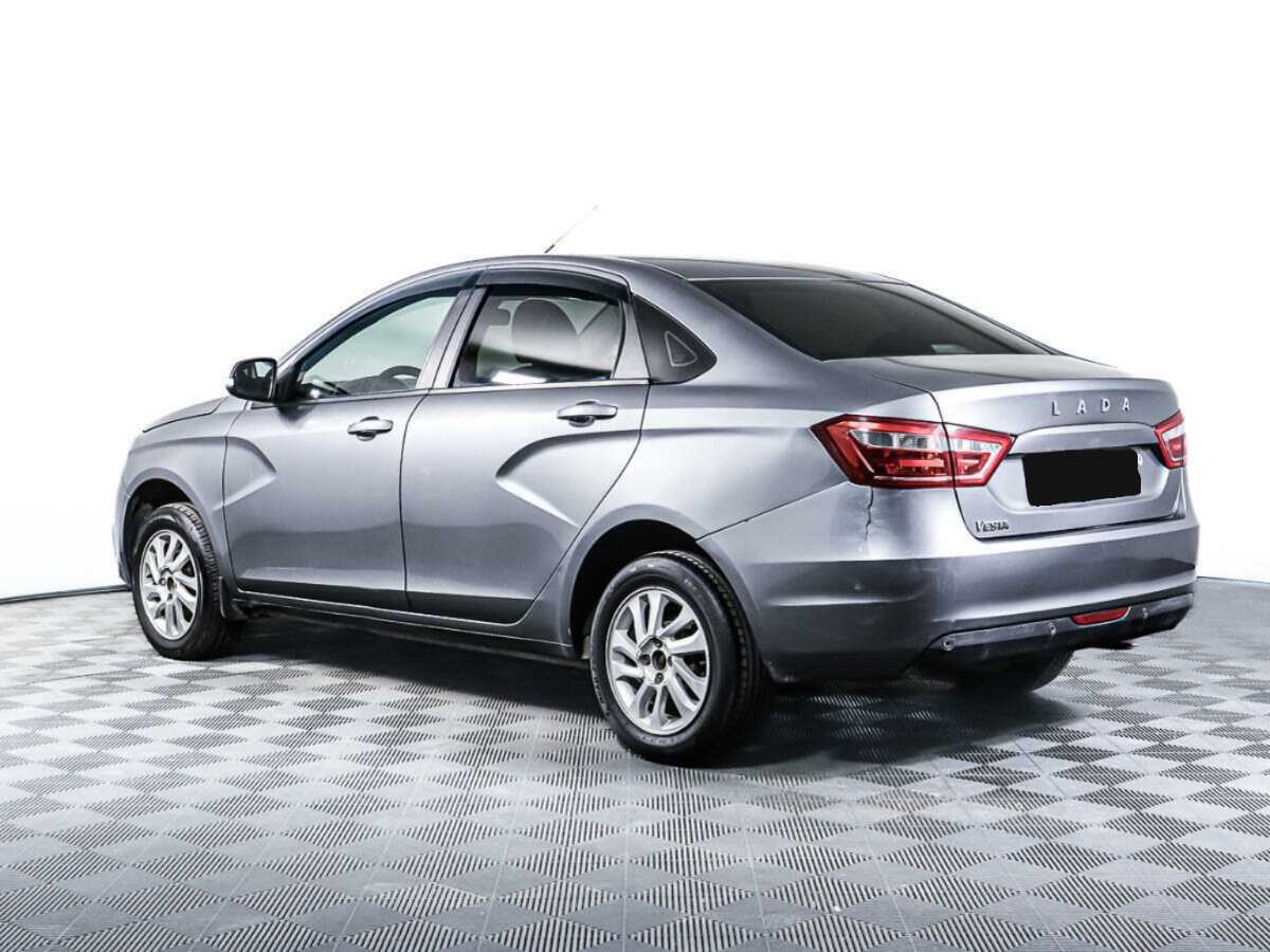 Lada (ВАЗ) Vesta с пробегом — 2016 год. Фото: #6