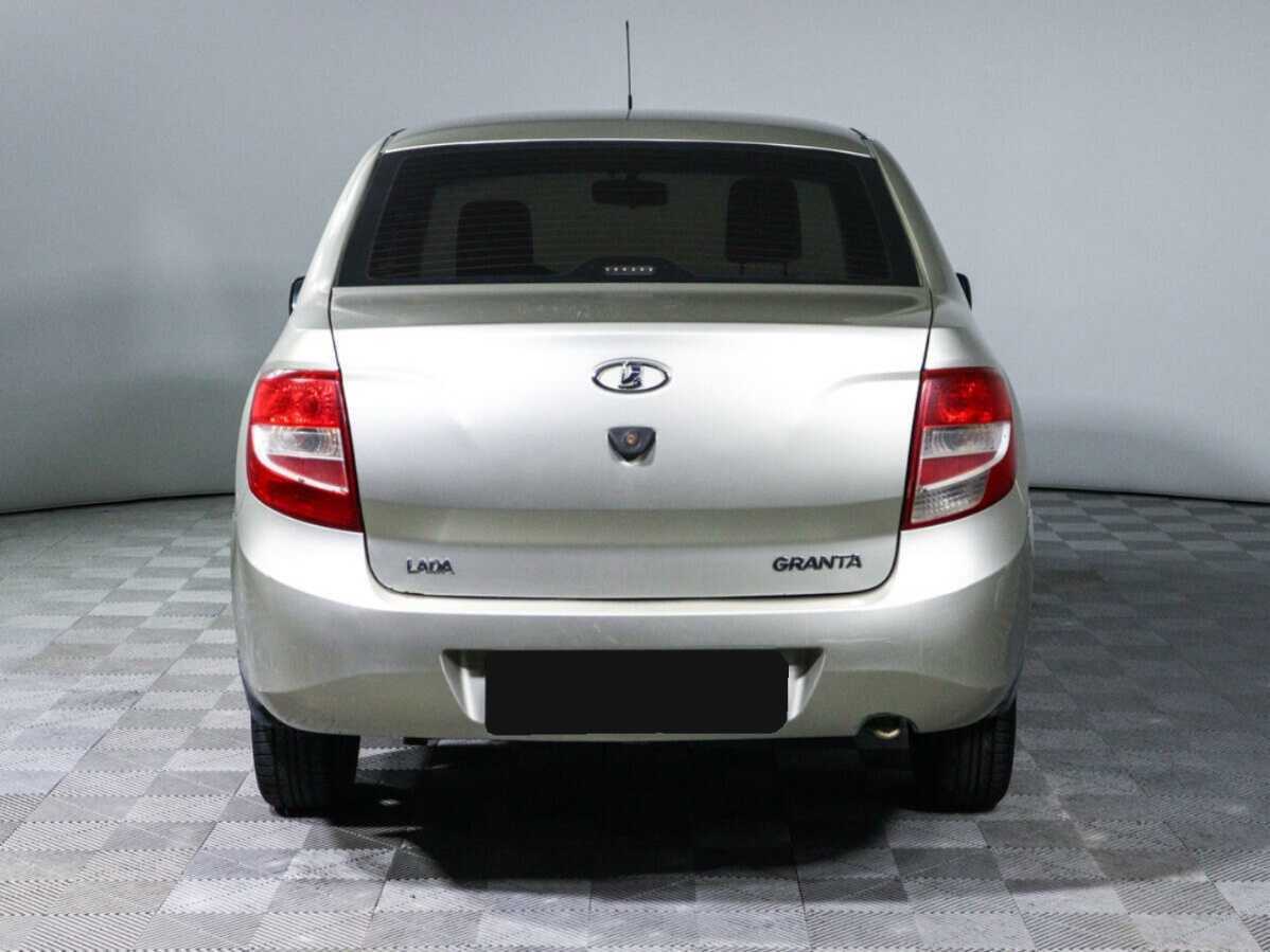 Lada (ВАЗ) Granta с пробегом — 2013 год. Фото: #4