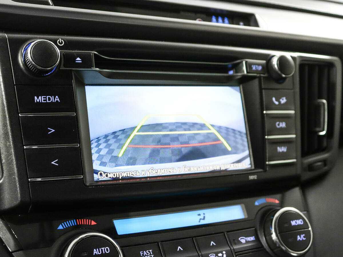 Toyota RAV4 с пробегом — 2016 год. Фото: #13