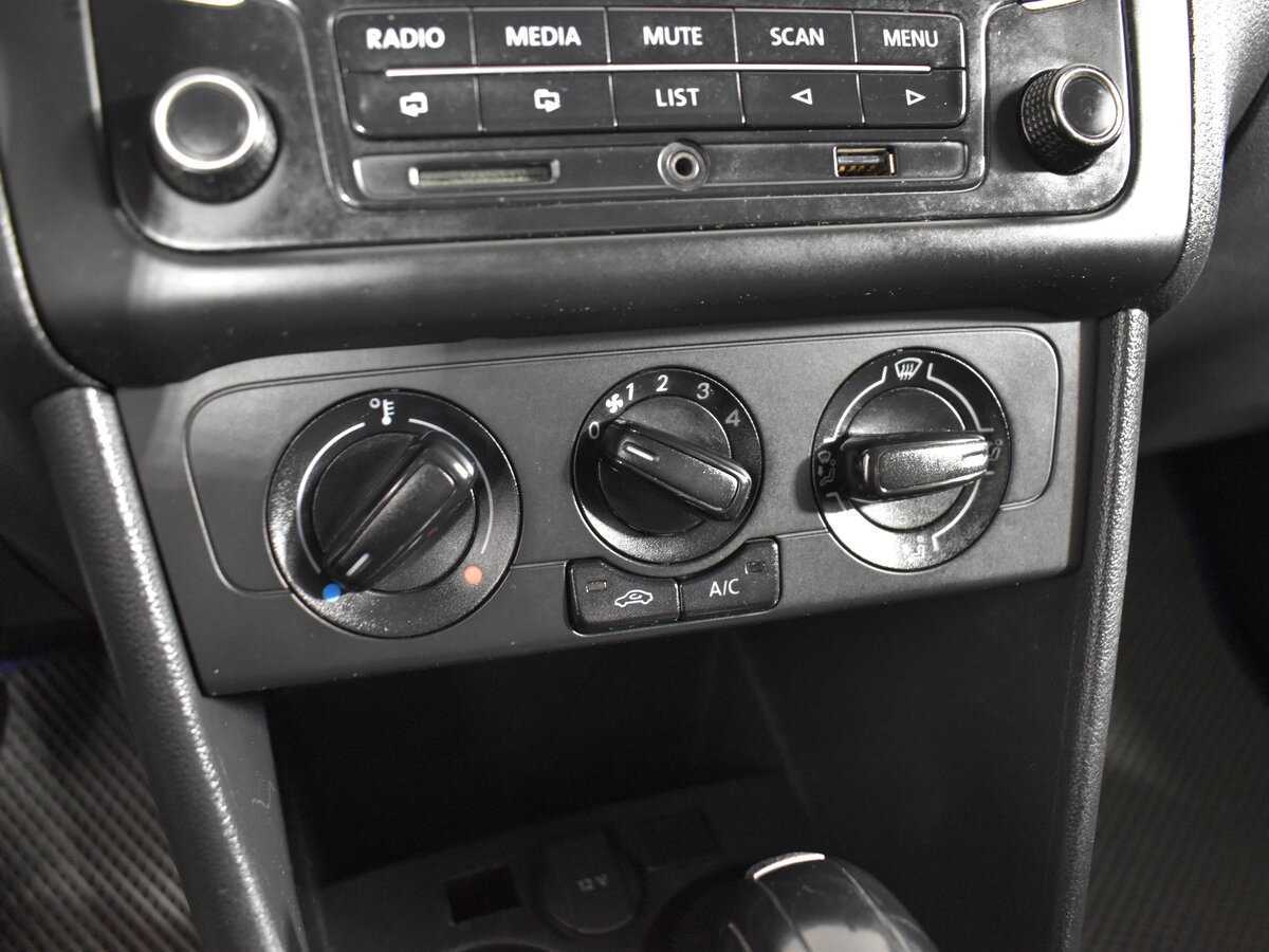 Volkswagen Polo с пробегом — 2019 год. Фото: #10