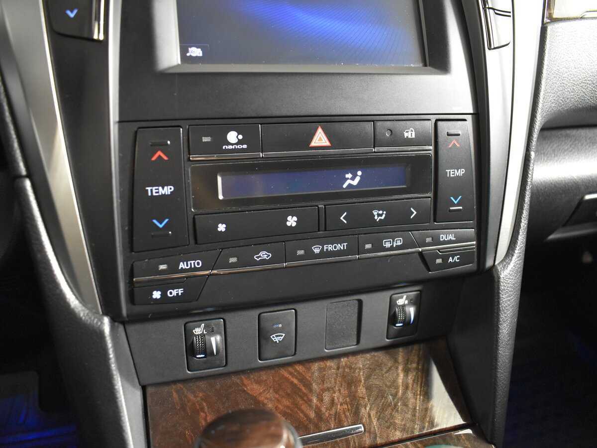 Toyota Camry с пробегом — 2017 год. Фото: #16