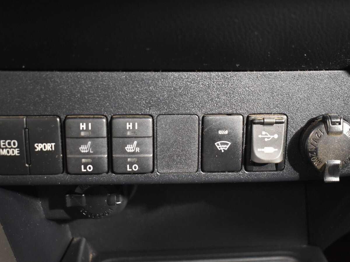 Toyota RAV4 с пробегом — 2014 год. Фото: #20