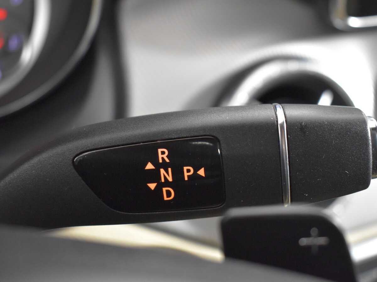 Mercedes-Benz CLA с пробегом — 2013 год. Фото: #15