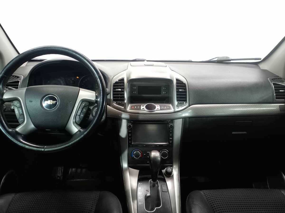 Chevrolet Captiva с пробегом — 2012 год. Фото: #10