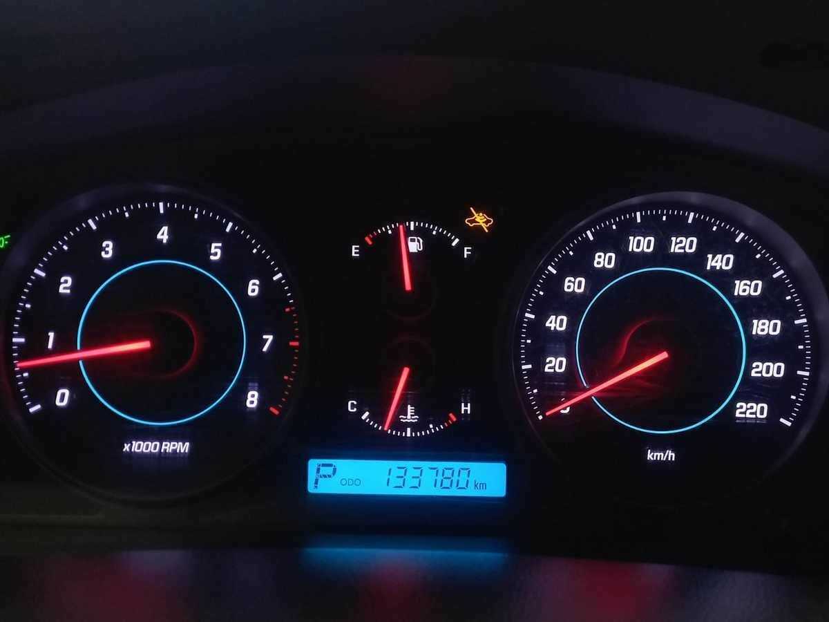 Chevrolet Captiva с пробегом — 2012 год. Фото: #11