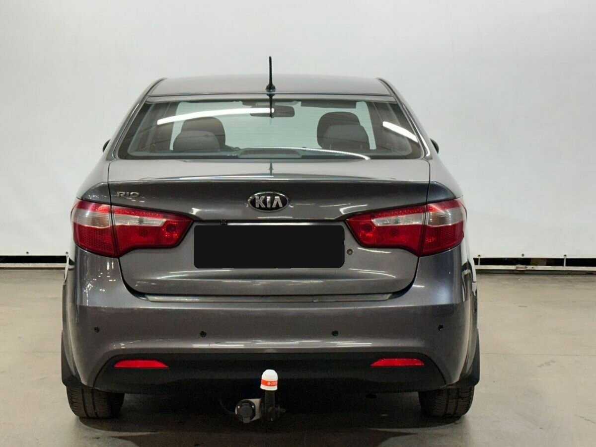 Kia Rio с пробегом — 2013 год. Фото: #5