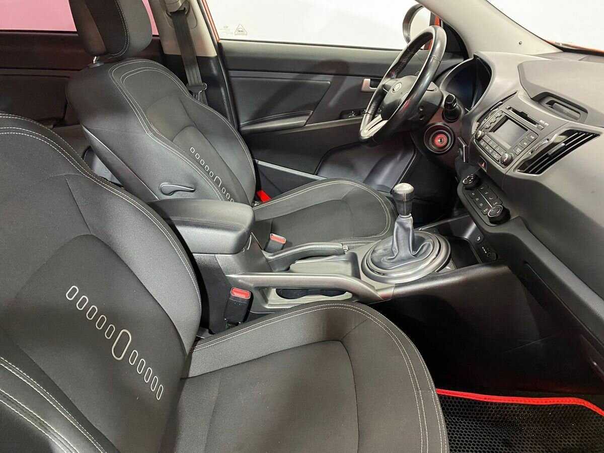 Kia Sportage с пробегом — 2013 год. Фото: #8