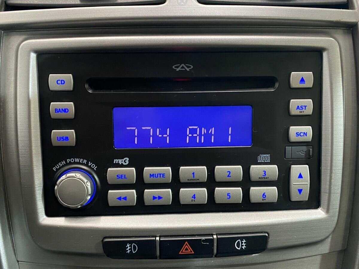 Chery Tiggo (T11) с пробегом — 2013 год. Фото: #13