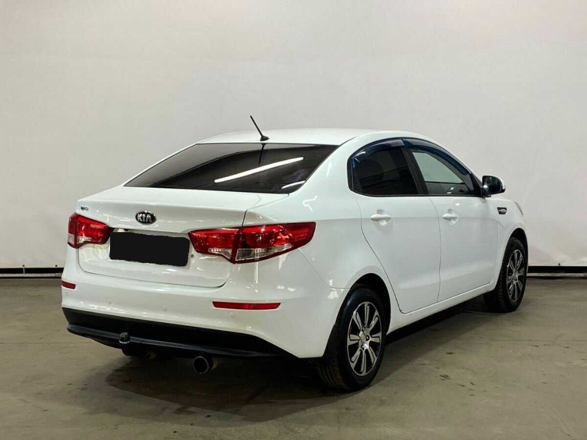 Kia Rio с пробегом — 2015 год. Фото: #4