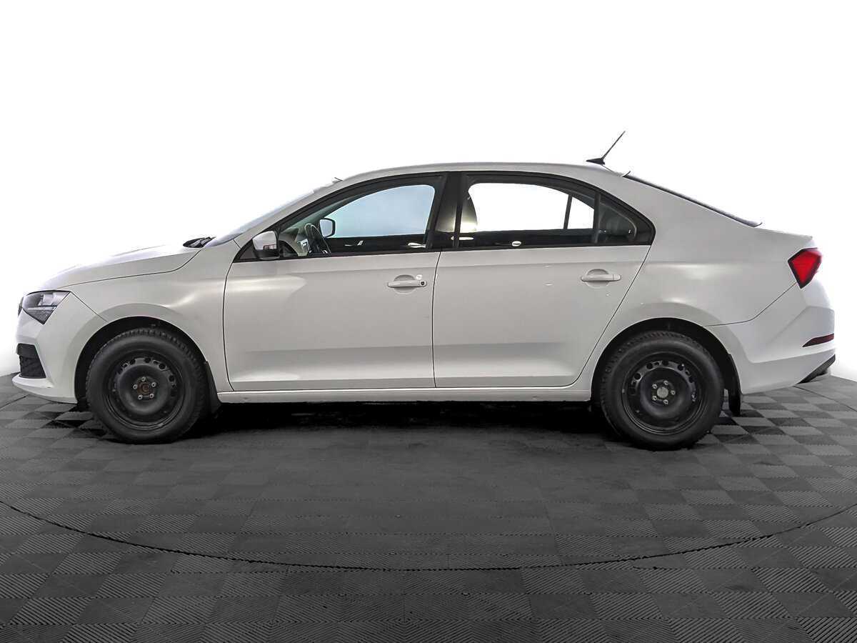 Skoda Rapid с пробегом — 2021 год. Фото: #7