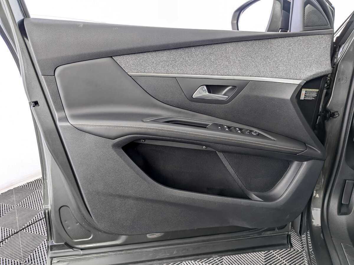 Peugeot 3008 с пробегом — 2018 год. Фото: #14