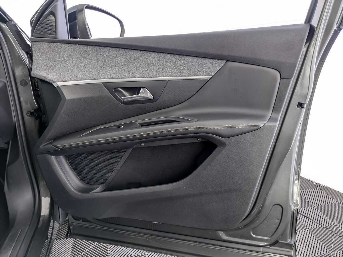 Peugeot 3008 с пробегом — 2018 год. Фото: #19