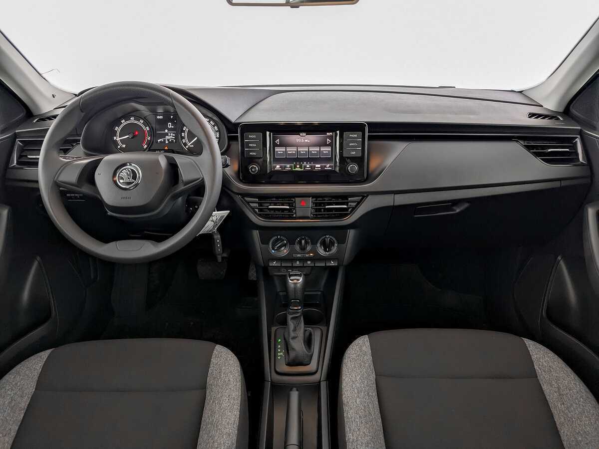 Skoda Rapid с пробегом — 2021 год. Фото: #11