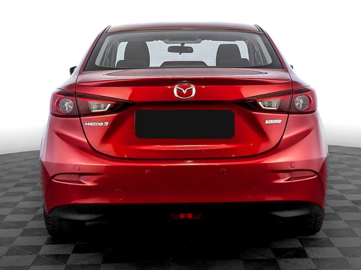 Mazda 3 с пробегом — 2015 год. Фото: #5