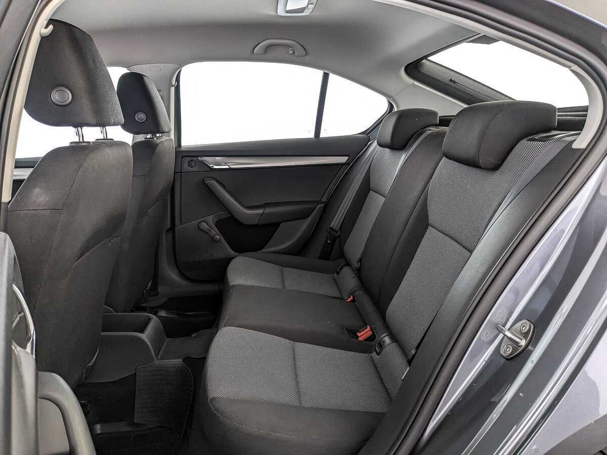Skoda Octavia с пробегом — 2015 год. Фото: #13