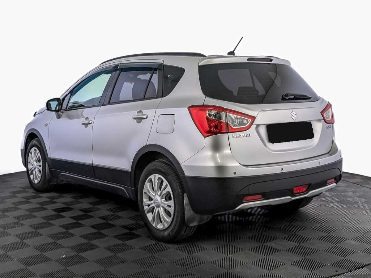 Suzuki SX4 с пробегом — 2018 год. Фото: #6