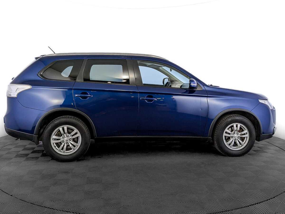 Mitsubishi Outlander с пробегом — 2014 год. Фото: #3