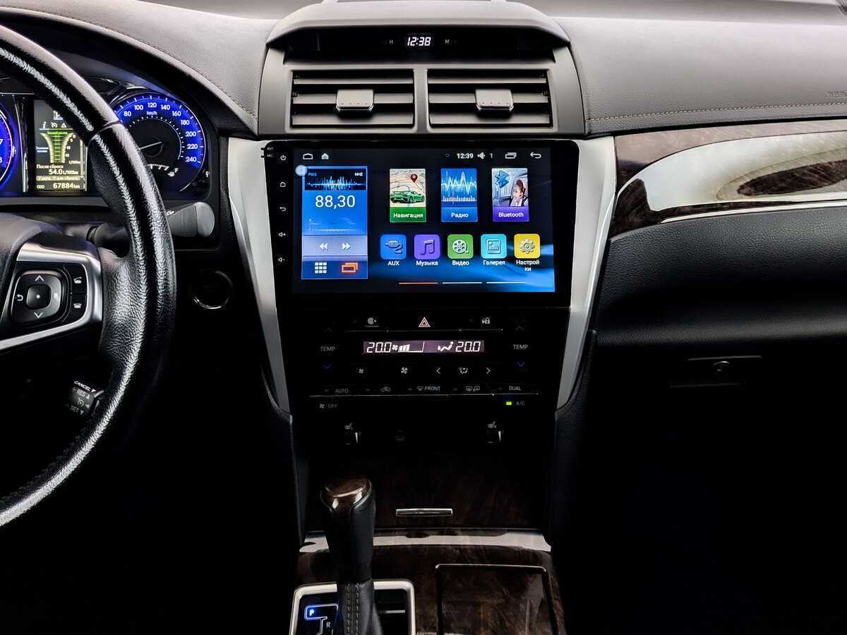 Toyota Camry с пробегом — 2016 год. Фото: #12