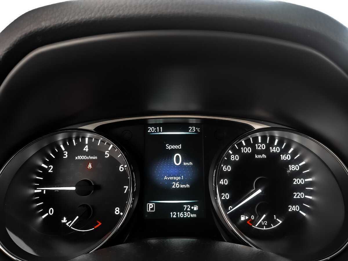 Nissan X-Trail с пробегом — 2015 год. Фото: #10