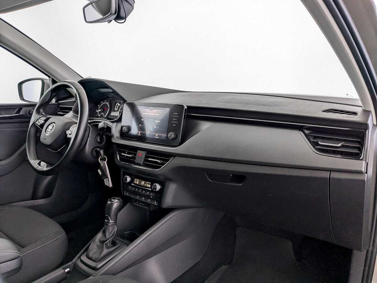 Skoda Rapid с пробегом — 2020 год. Фото: #8