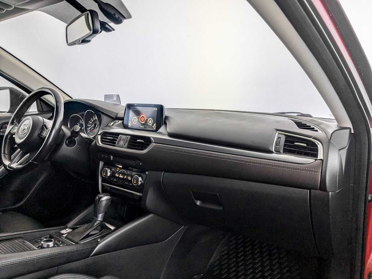 Mazda 6 с пробегом — 2017 год. Фото: #8