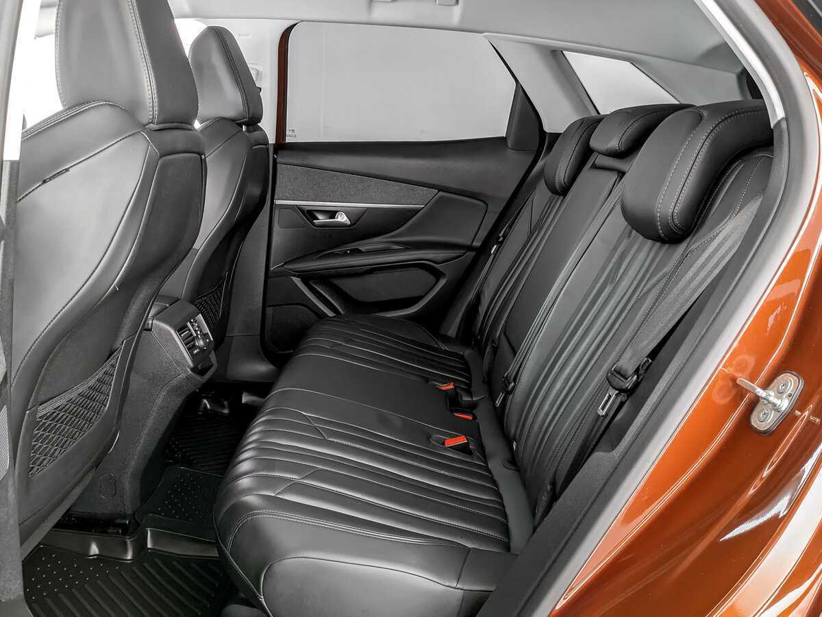 Peugeot 3008 с пробегом — 2017 год. Фото: #9