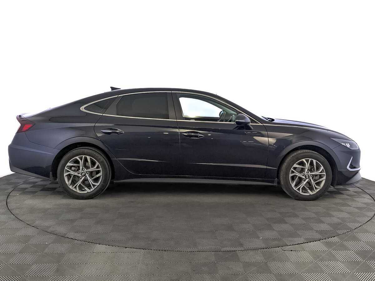 Hyundai Sonata с пробегом — 2021 год. Фото: #3