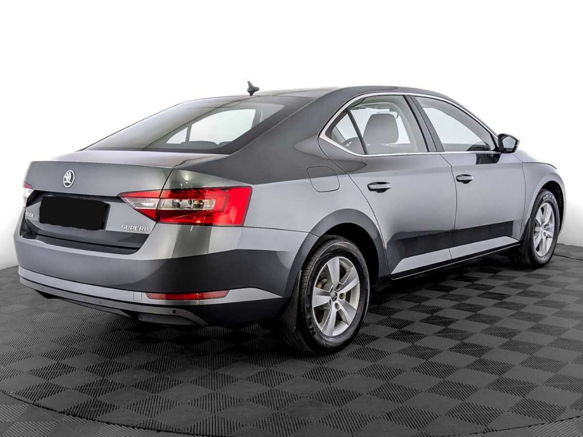 Skoda Superb с пробегом — 2019 год. Фото: #4