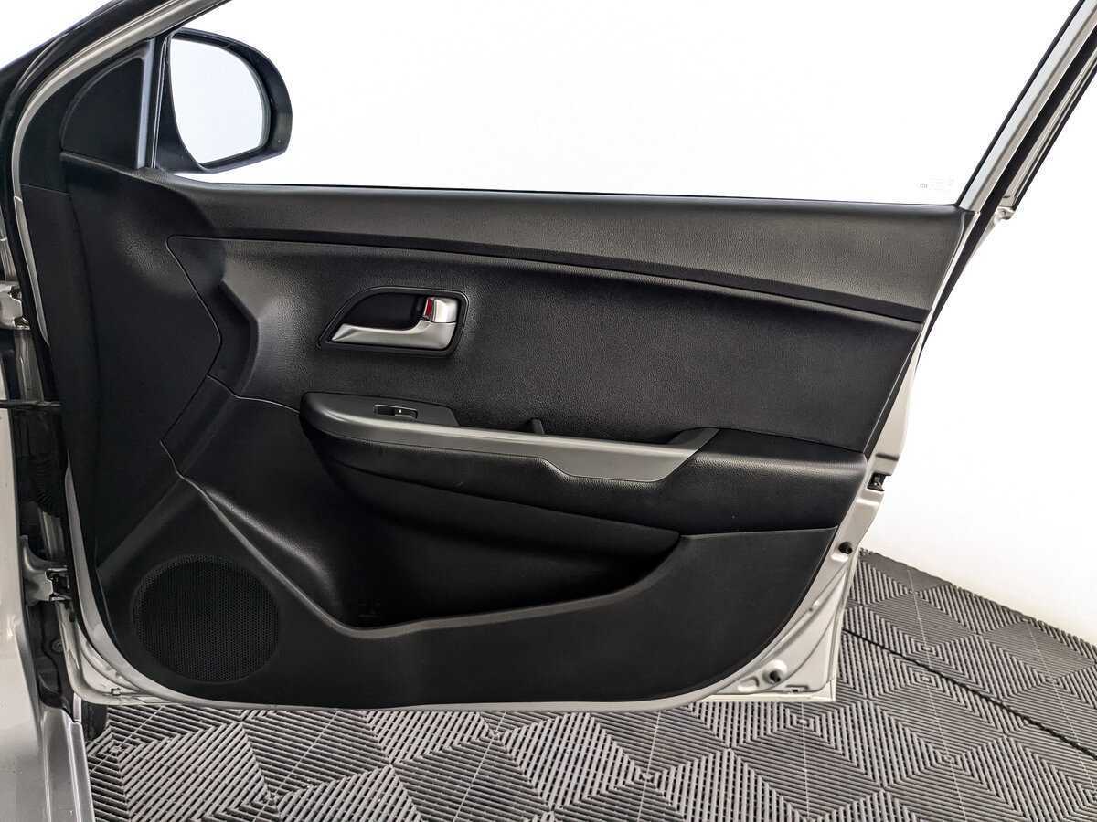 Kia Rio с пробегом — 2014 год. Фото: #20