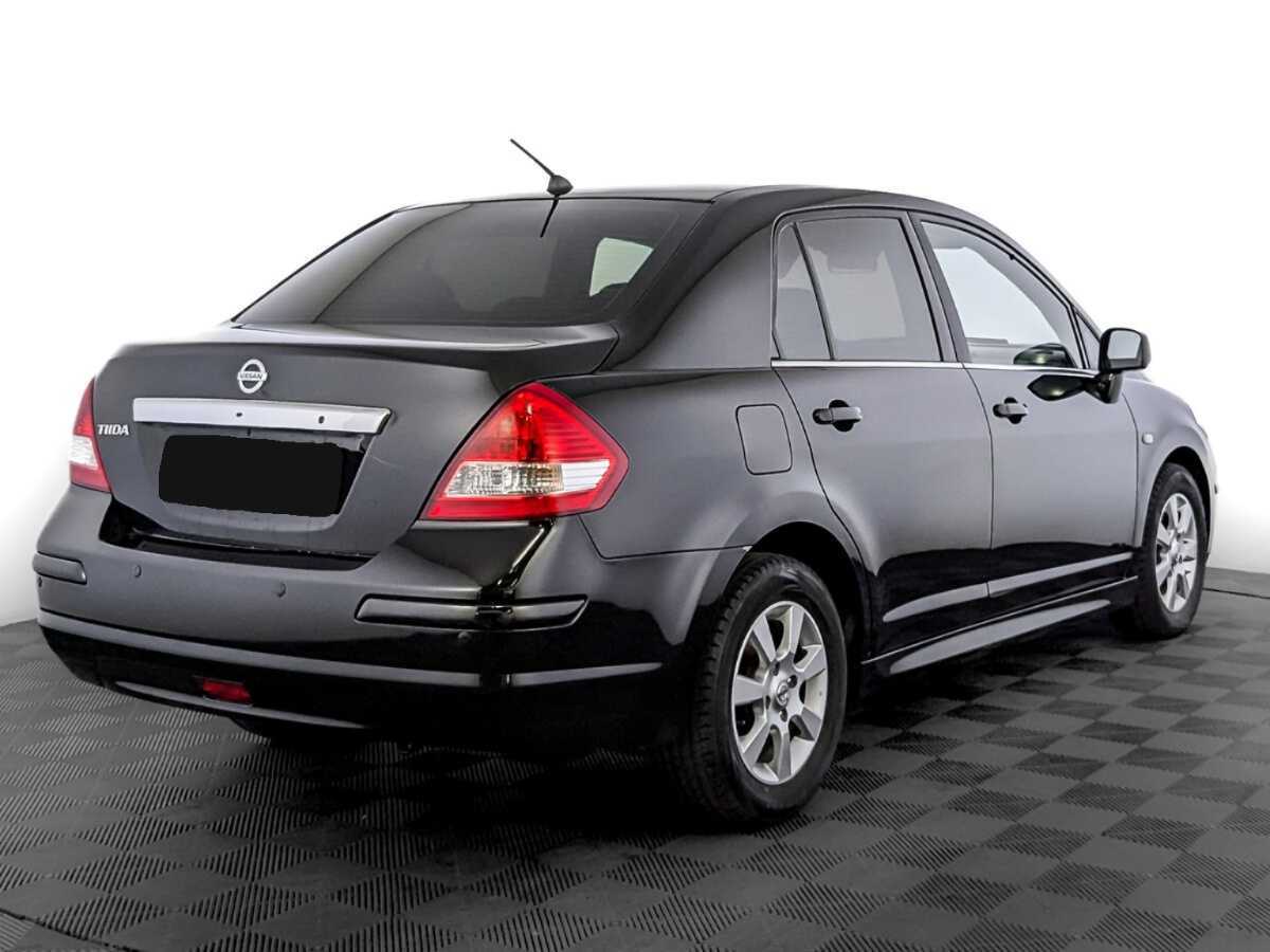 Nissan Tiida с пробегом — 2013 год. Фото: #4