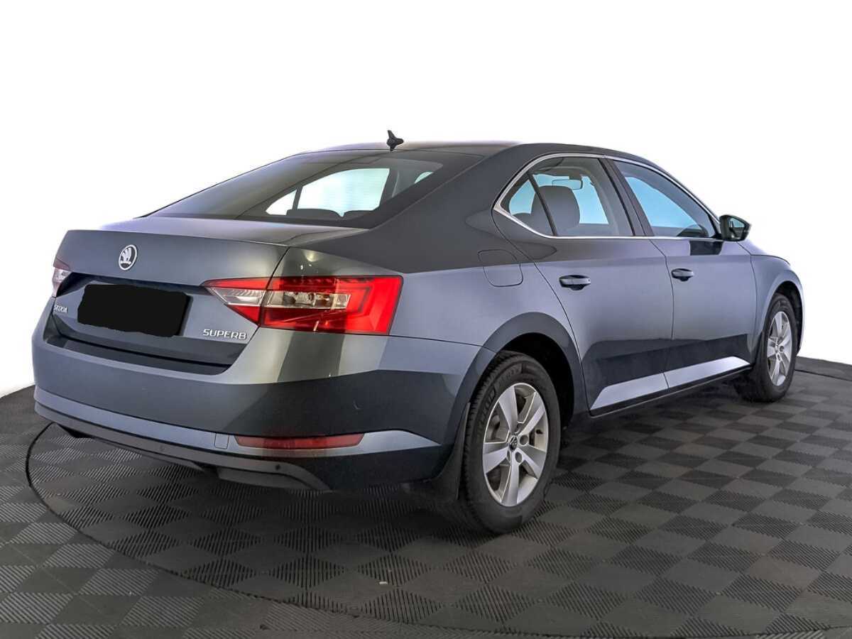 Skoda Superb с пробегом — 2019 год. Фото: #4