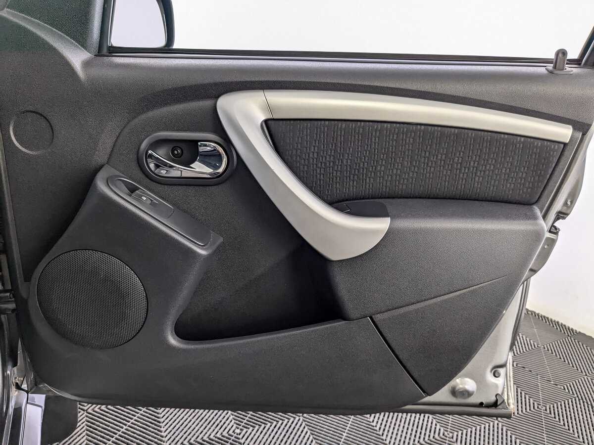 Nissan Terrano с пробегом — 2015 год. Фото: #20