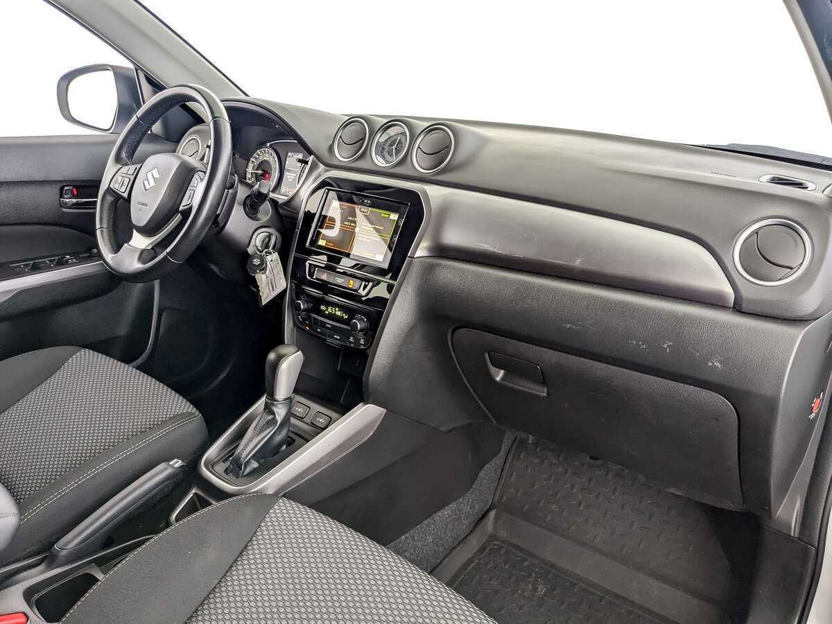 Suzuki Vitara с пробегом — 2020 год. Фото: #8