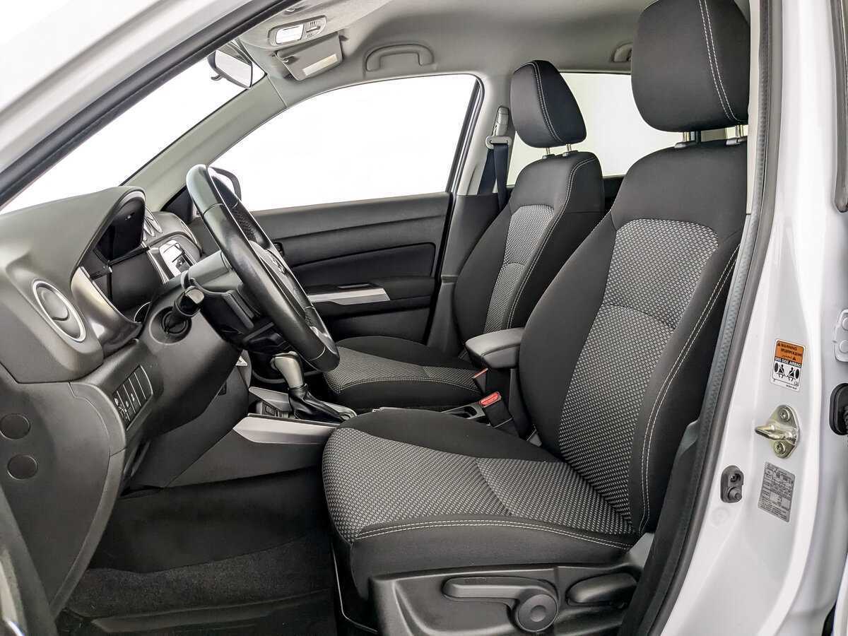 Suzuki Vitara с пробегом — 2020 год. Фото: #15