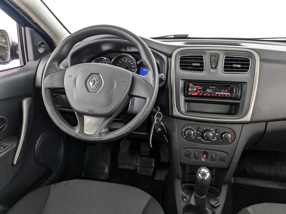 Renault Logan с пробегом — 2016 год. Фото: #16